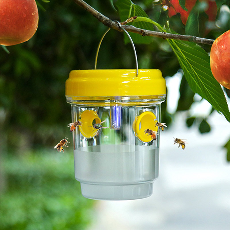 Smart Garden Lighting System - Perangkap Lalat Buah Tenaga Surya untuk